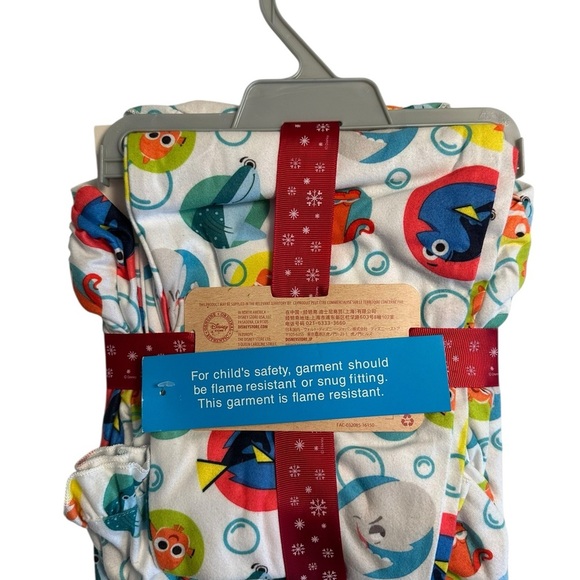 NWT Disney | Little Girl Finding Nemo & Dory Flannel Pajama Set Size 3T - Picture 2 of 6